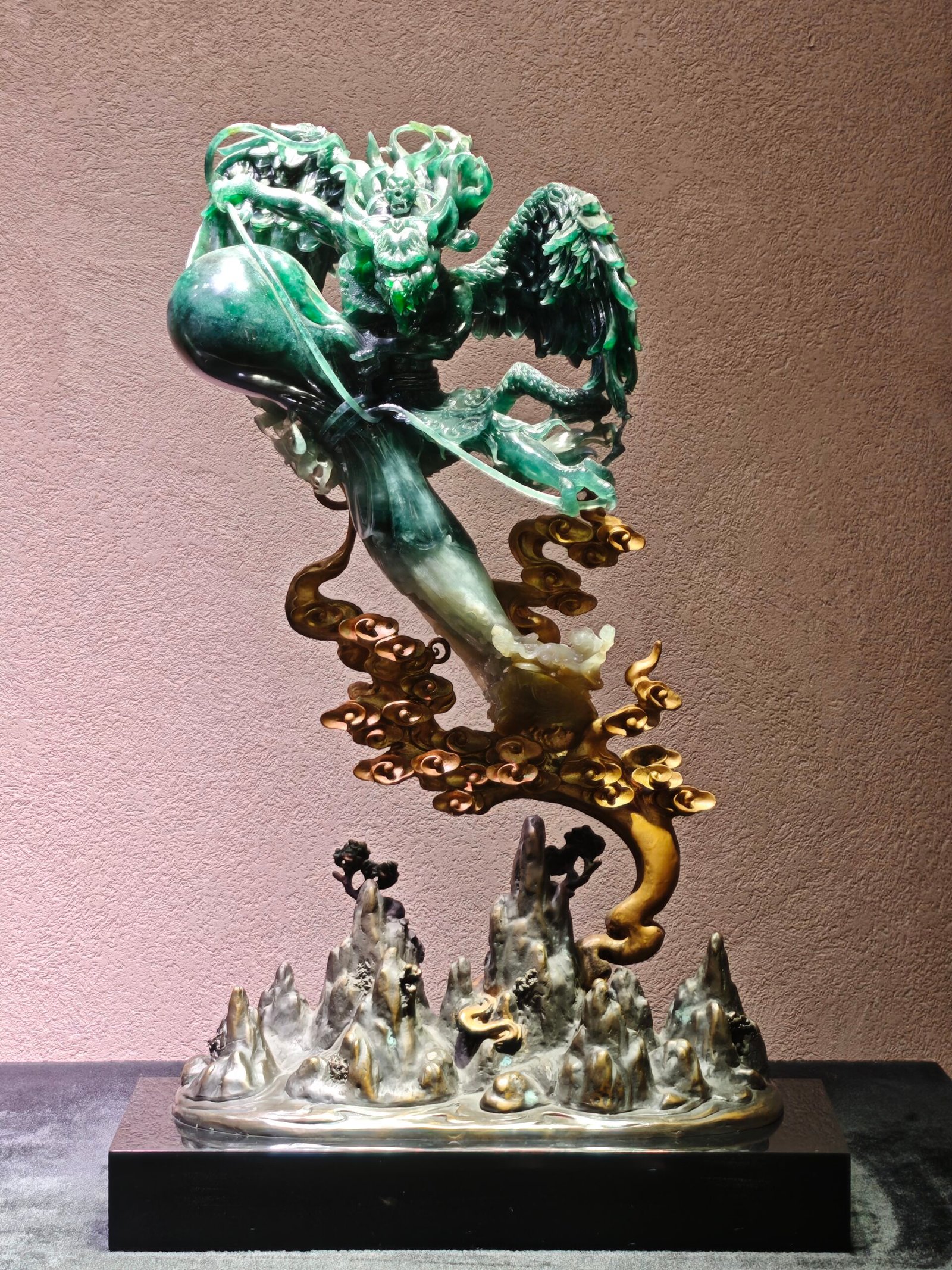 Majestic Gu Diao Guardian