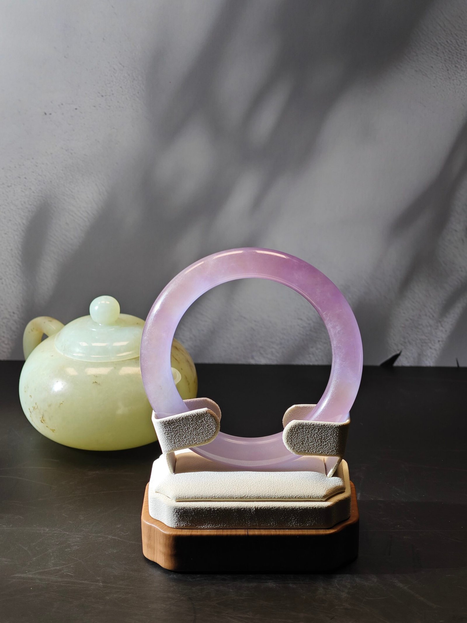 Misty‑Lavender Glow Jadeite Bangle